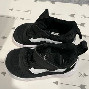 Vans Ultrarange Rap (Black/True White)